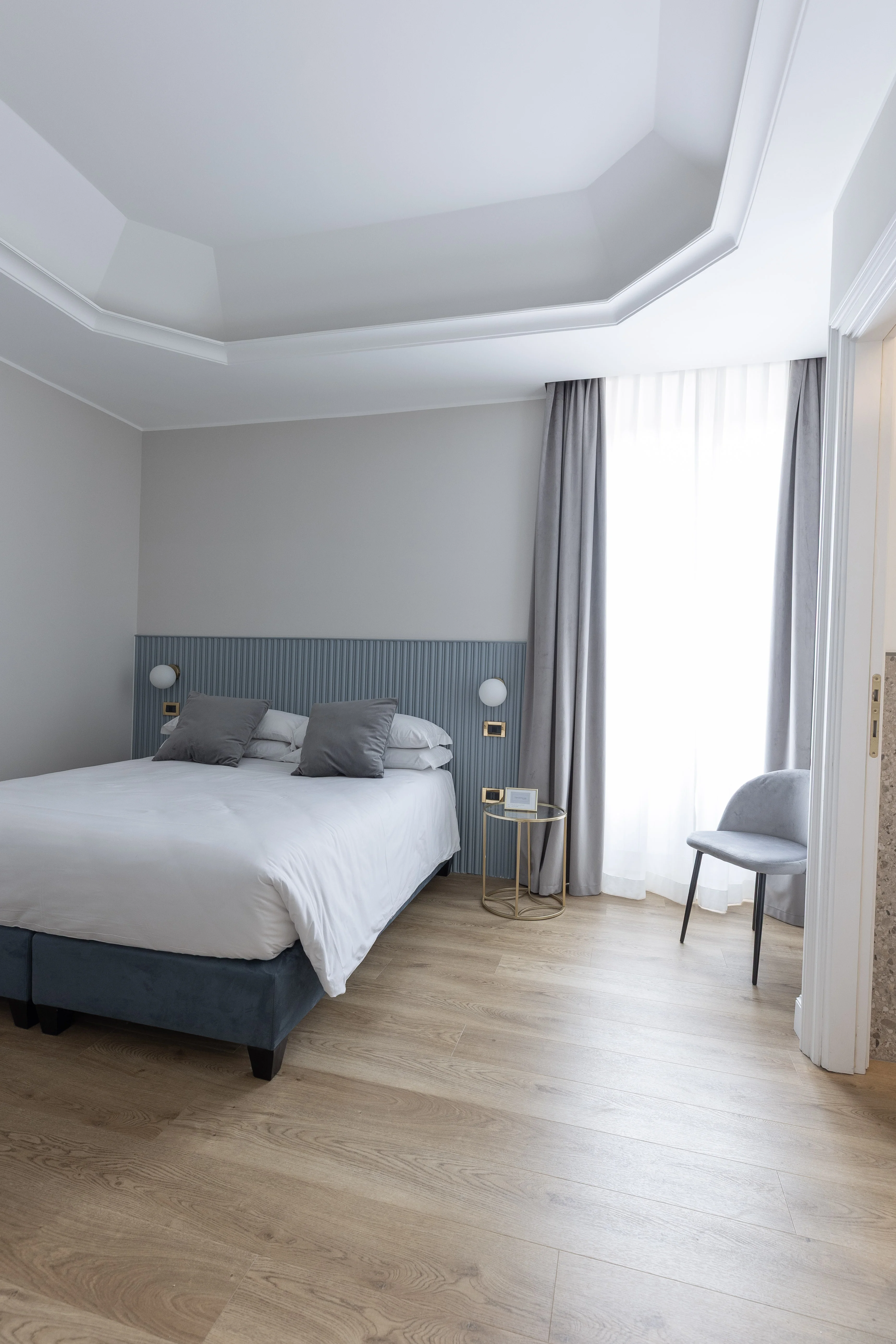 Camera Matrimoniale Deluxe — vista completa della stanza